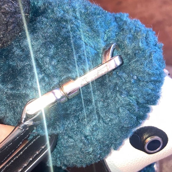 Kate Spade (RARE) Cute Dog-Shaped Handbag with Black Strap - Picture 9 of 11